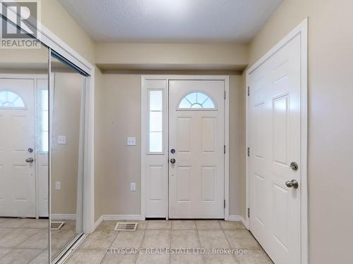 45 Lisbeth Crescent, Kawartha Lakes, ON - Indoor Photo Showing Other Room