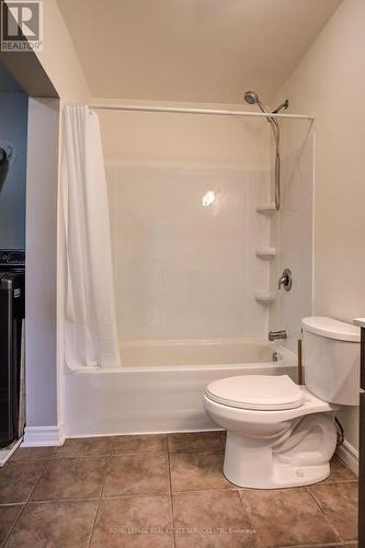 427 Poplar Street, Greater Sudbury (Sudbury), ON - Indoor Photo Showing Bathroom