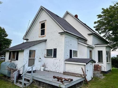 1042 335 Highway, Middle West Pubnico, NS 