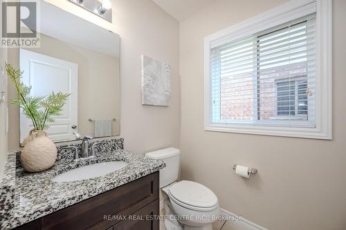 12 Summerfield Drive, Guelph (Pine Ridge), ON - Indoor Photo Showing Bathroom