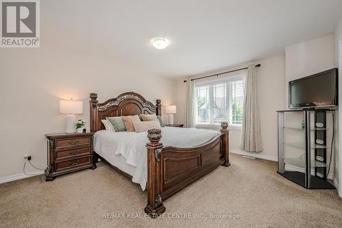 12 Summerfield Drive, Guelph (Pine Ridge), ON - Indoor Photo Showing Bedroom