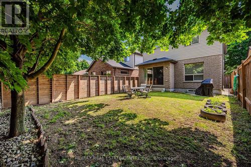 12 Summerfield Drive, Guelph (Pine Ridge), ON - Outdoor