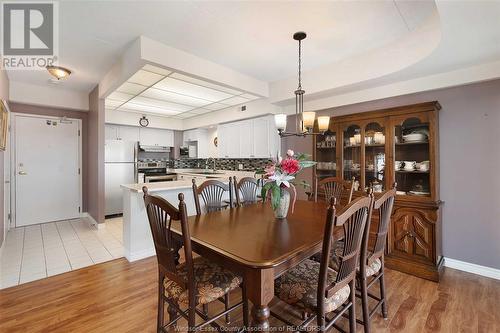 5064 Wyandotte Street East Unit# 606, Windsor, ON - Indoor Photo Showing Dining Room