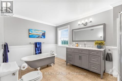 20680 Mccormick Road, North Glengarry, ON - Indoor Photo Showing Bathroom