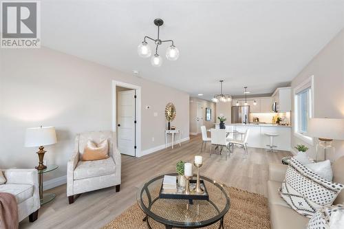 214 St Clair Boulevard Unit# 1, St Clair, ON - Indoor Photo Showing Living Room