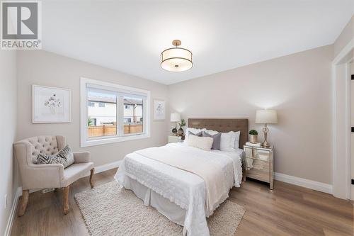 214 St Clair Boulevard Unit# 1, St Clair, ON - Indoor Photo Showing Bedroom