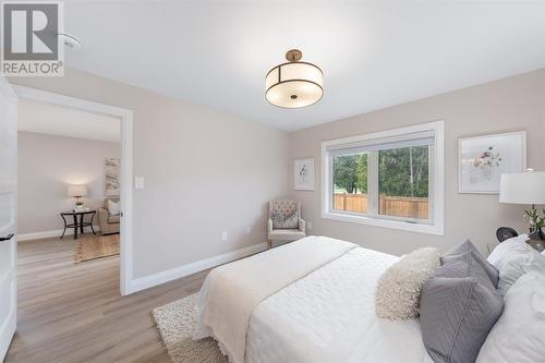 214 St Clair Boulevard Unit# 1, St Clair, ON - Indoor Photo Showing Bedroom