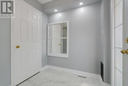 1609 Avonmore Square, Pickering (Town Centre), ON - Indoor Photo Showing Other Room