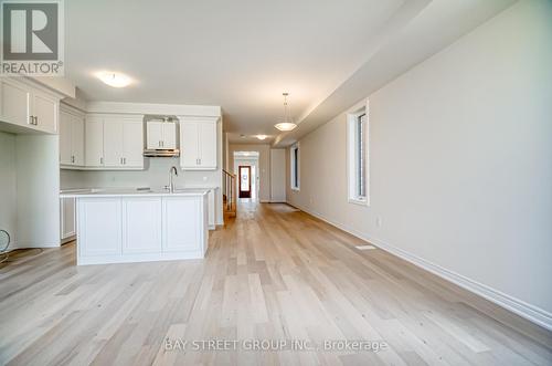 170 Mumbai Drive, Markham (Middlefield), ON - Indoor Photo Showing Kitchen With Double Sink