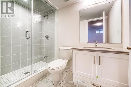 170 Mumbai Drive, Markham, ON - Indoor Photo Showing Bathroom