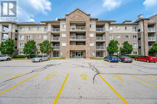 2208 - 6 Dayspring Circle, Brampton (Goreway Drive Corridor), ON - Outdoor With Balcony With Facade