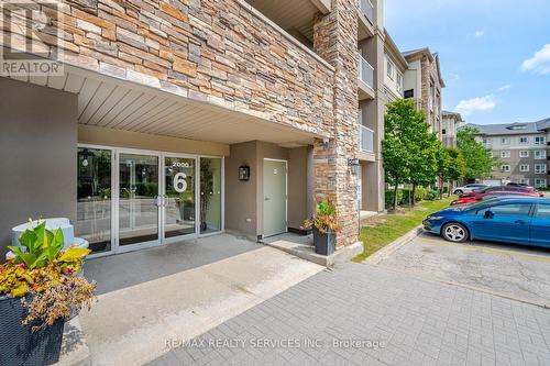 2208 - 6 Dayspring Circle, Brampton (Goreway Drive Corridor), ON - Outdoor