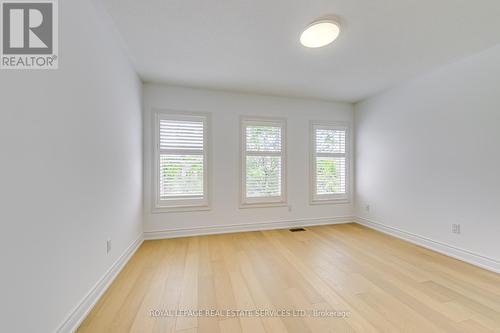 2326 Baronwood Drive, Oakville (West Oak Trails), ON - Indoor Photo Showing Other Room