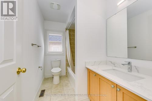 2326 Baronwood Drive, Oakville (West Oak Trails), ON - Indoor Photo Showing Bathroom