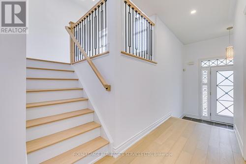 2326 Baronwood Drive, Oakville (West Oak Trails), ON - Indoor Photo Showing Other Room