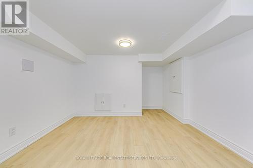 2326 Baronwood Drive, Oakville (West Oak Trails), ON - Indoor Photo Showing Other Room