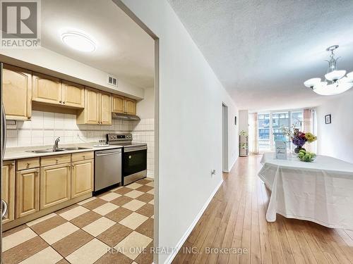 243 - 364 The East Mall, Toronto (Islington-City Centre West), ON - Indoor Photo Showing Kitchen With Double Sink