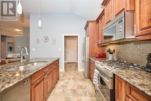 57 Stoneridge Crescent, Niagara-On-The-Lake (St. Davids), ON - Indoor Photo Showing Kitchen With Double Sink With Upgraded Kitchen