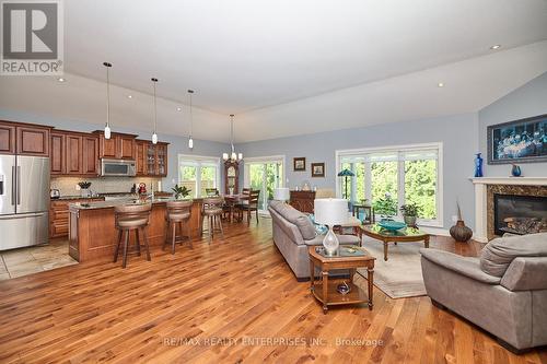 57 Stoneridge Crescent, Niagara-On-The-Lake (St. Davids), ON - Indoor Photo Showing Living Room With Fireplace