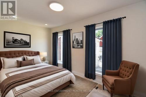 126 Evans Street, Hamilton, ON - Indoor Photo Showing Bedroom