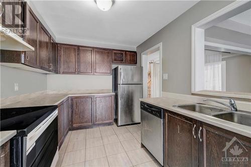 3560 River Run Avenue, Ottawa, ON - Indoor Photo Showing Kitchen With Double Sink