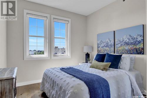 402 1515 Anson Road, Regina, SK - Indoor Photo Showing Bedroom