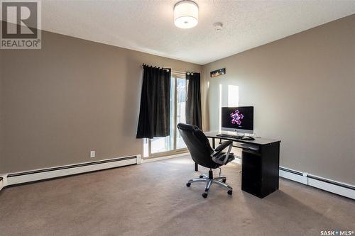 303 423 4Th Avenue N, Saskatoon, SK - Indoor Photo Showing Office