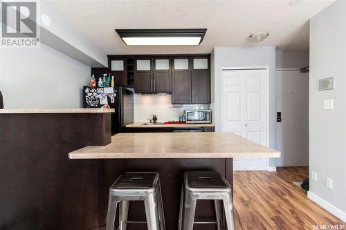 303 423 4Th Avenue N, Saskatoon, SK - Indoor Photo Showing Kitchen