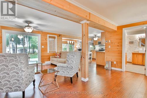 73 Redcap Beach Lane, Kawartha Lakes, ON - Indoor Photo Showing Living Room