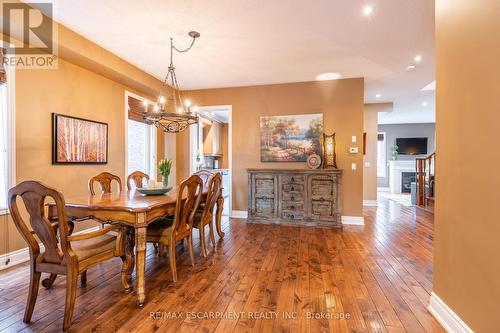 194 Nisbet Boulevard, Hamilton (Waterdown), ON - Indoor Photo Showing Dining Room