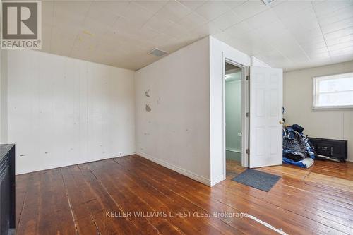 356 Exmouth Street, Sarnia, ON - Indoor Photo Showing Other Room