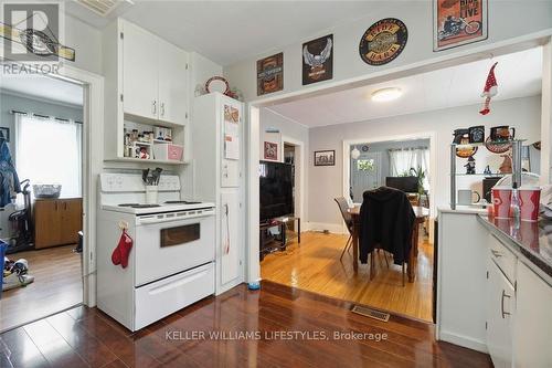 356 Exmouth Street, Sarnia, ON - Indoor Photo Showing Kitchen