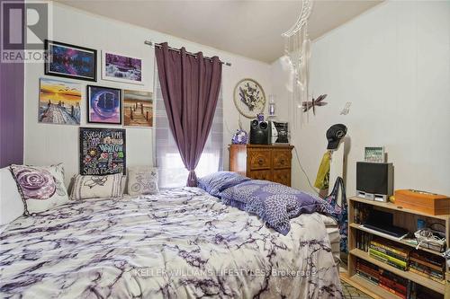 356 Exmouth Street, Sarnia, ON - Indoor Photo Showing Bedroom