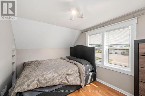 714 Cheapside Street, London, ON - Indoor Photo Showing Bedroom