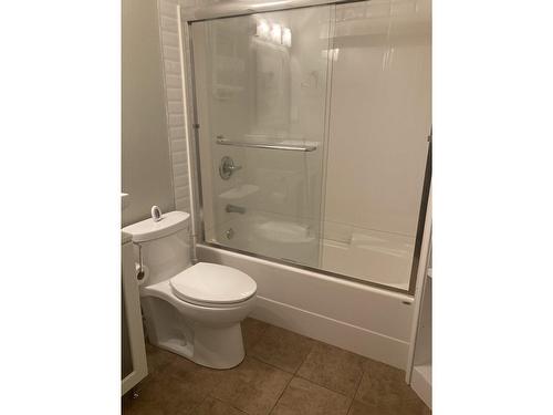 Bsmt 13520 55A Avenue, Surrey, BC - Indoor Photo Showing Bathroom