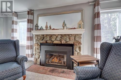 7372 Coyne Road, Dutton/Dunwich, ON - Indoor Photo Showing Living Room With Fireplace