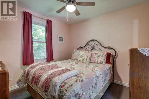 7372 Coyne Road, Dutton/Dunwich, ON - Indoor Photo Showing Bedroom