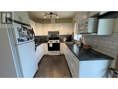 1634 India Avenue, Prince Rupert, BC - Indoor Photo Showing Kitchen With Double Sink