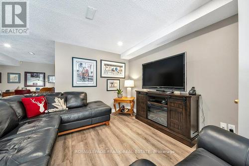 11 Cawkers Cove Road, Scugog (Port Perry), ON - Indoor Photo Showing Living Room