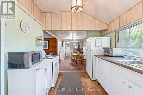 675 Haigs Reach Road, Trent Hills, ON - Indoor Photo Showing Kitchen