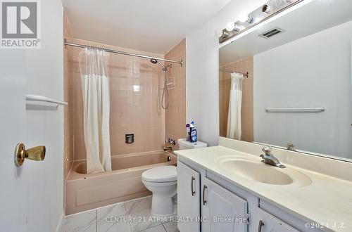 36 Song Meadoway, Toronto (Hillcrest Village), ON - Indoor Photo Showing Bathroom