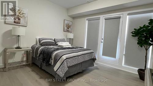 11 Ingersoll Lane, Richmond Hill, ON - Indoor Photo Showing Bedroom