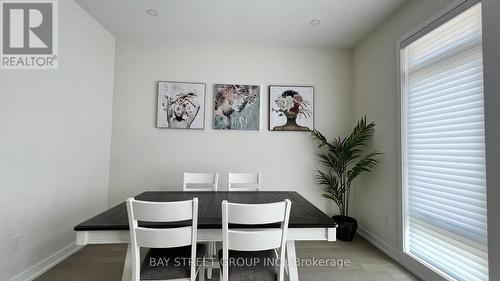 11 Ingersoll Lane, Richmond Hill, ON - Indoor Photo Showing Dining Room