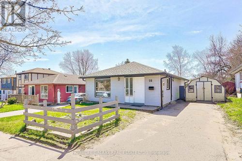 18 Shaw Crescent, Barrie, ON - Outdoor With Facade