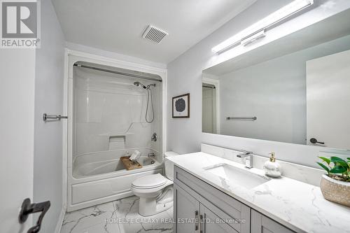 18 Shaw Crescent, Barrie (Letitia Heights), ON - Indoor Photo Showing Bathroom