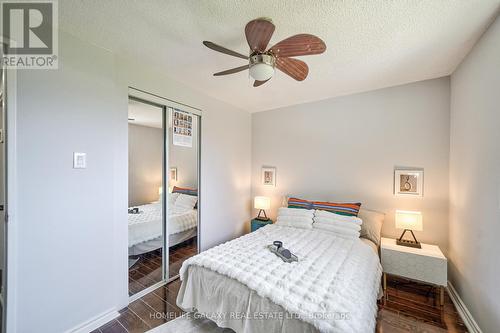 18 Shaw Crescent, Barrie, ON - Indoor Photo Showing Bedroom