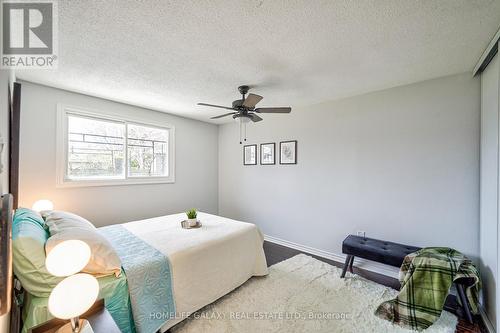 18 Shaw Crescent, Barrie, ON - Indoor Photo Showing Bedroom