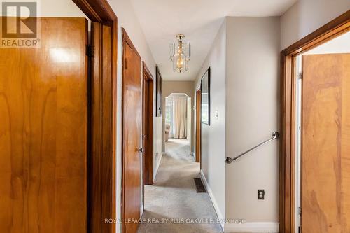 377 Bartos Drive, Oakville, ON - Indoor Photo Showing Other Room