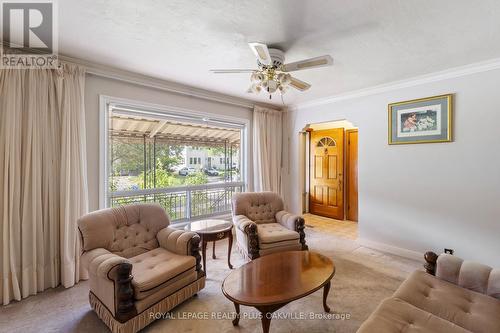 377 Bartos Drive, Oakville (Old Oakville), ON - Indoor Photo Showing Living Room