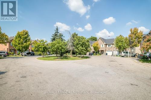 57 - 45 Bella Vista Way, Toronto (Downsview-Roding-Cfb), ON - Outdoor